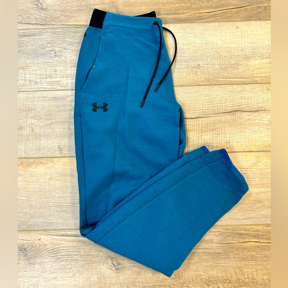 Under Armour Move Men’s Sweatpants Joggers with Elastic Waist, Pockets